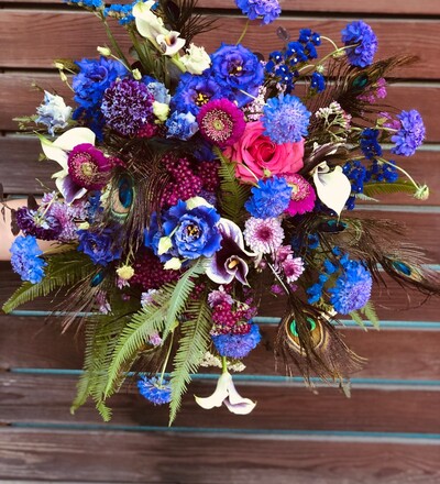 Купить Букет Царская роскошь в Минске купить с бесплатной доставкой  в магазине флористики Садовская в Минске