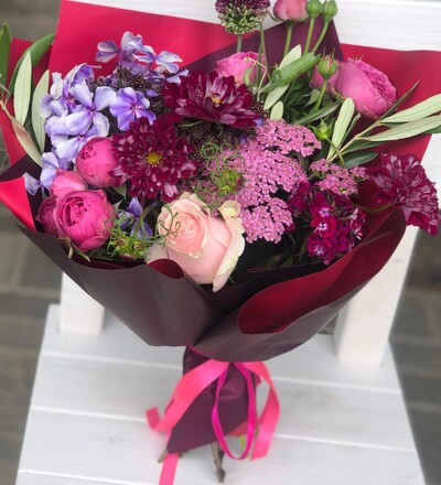 Купить Букет Комплимент в Минске в магазине флористики Садовская в Минске