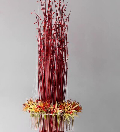 Купить Заказать композицию пламя с бесплатной доставкой по Минску в магазине флористики Садовская в Минске