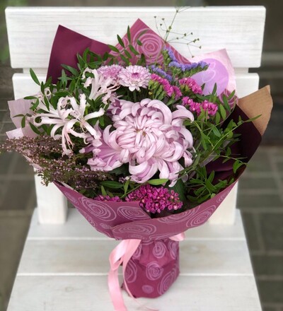 Купить Букет "1-ое сентября S7" в Минске в магазине флористики Садовская в Минске