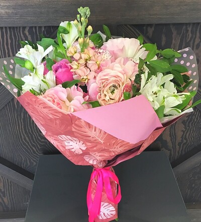 Купить Букет Женственность на хуторе в Минске с бесплатной доставкой в магазине флористики Садовская в Минске