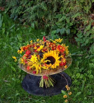 Купить Букет Золотая осень на хуторе в Минске с бесплатной доставкой в магазине флористики Садовская в Минске