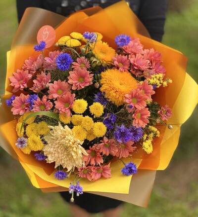 Купить Букет Радужный  в Минске с бесплатной доставкой заказать в магазине флористики Садовская в Минске