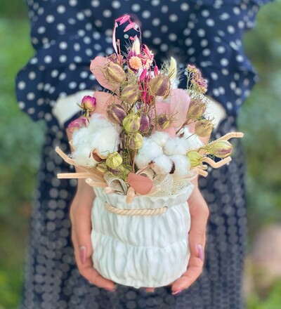 Купить Заказать Композицию Цветочное послание с бесплатной доставкой по Минску в магазине флористики Садовская в Минске