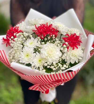 Купить Модный букет 2 в Минске с бесплатной доставкой заказать в магазине флористики Садовская в Минске