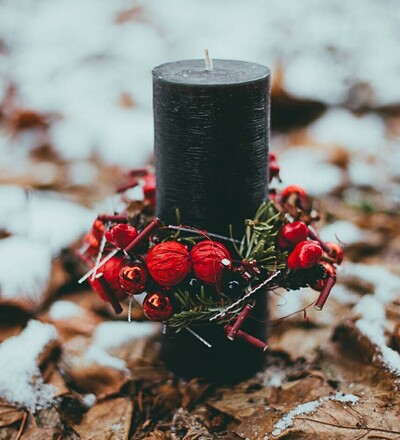 Купить Заказать цветочную композицию Зимний вечер с бесплатной доставкой в Минске в магазине флористики Садовская в Минске