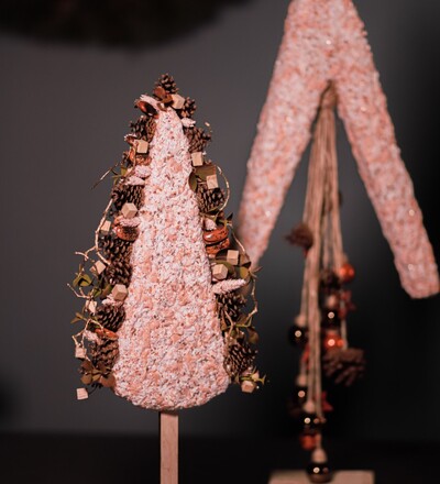 Купить Заказать рождественскую композицию Елочка-стильняшка с бесплатной доставкой в Минске в магазине флористики Садовская в Минске