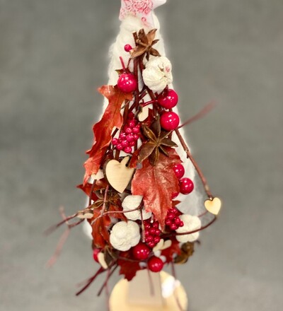 Купить Купить рождественскую композицию Модная ёлочка с бесплатной доставкой в Минске в магазине флористики Садовская в Минске