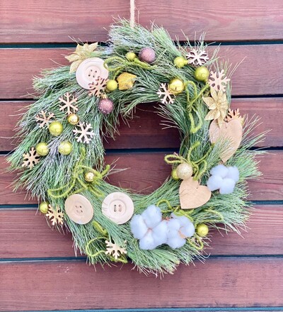 Купить Купить рождественскую композицию Нежна сосёнка с бесплатной доставкой в Минске в магазине флористики Садовская в Минске