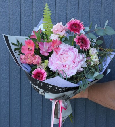 Купить Букет Страстная пятница! с доставкой по Минску в магазине флористики Садовская в Минске