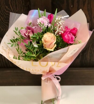 Купить Букет Чувства с доставкой в Минске в магазине флористики Садовская в Минске