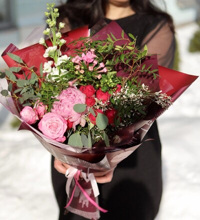 Купить Букет Малиновый вечер с доставкой по Минску в магазине флористики Садовская в Минске