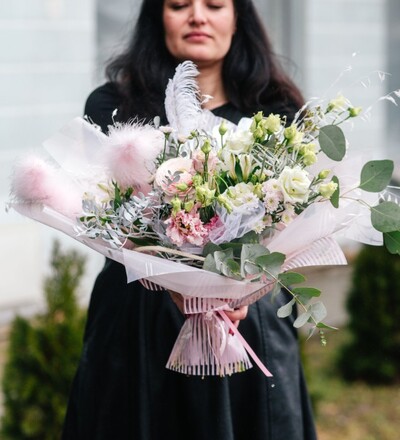 Купить Букет  Симфония нежности доставкой по Минску в магазине флористики Садовская в Минске