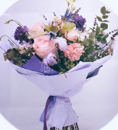 Купить Букет Фиолетовое счастье на хуторе в Минске с бесплатной доставкой в магазине флористики Садовская в Минске