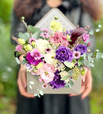 Купить Букет Трогательное послание с доставкой по Минску в магазине флористики Садовская в Минске