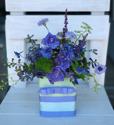 Купить Букет Цвет настроения Синий с доставкой по Минску в магазине флористики Садовская в Минске