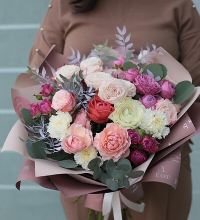 Купить Букет Розовое вдохновение с доставкой в Минске в магазине флористики Садовская в Минске