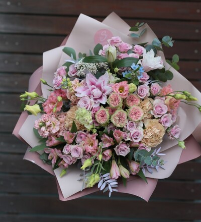 Купить Букет Взрыв нежности с доставкой в Минске в магазине флористики Садовская в Минске