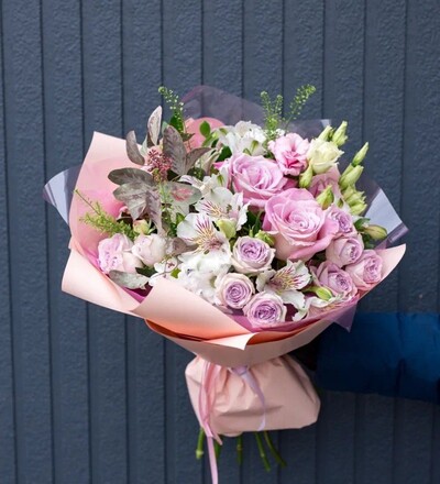 Купить Букет Зефирная пудра с доставкой в Минске в магазине флористики Садовская в Минске