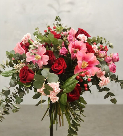 Купить Букет Выдающиеся чувства с доставкой в Минске в магазине флористики Садовская в Минске