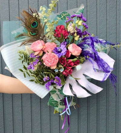 Купить Купить букет с доставкой Райская птица в магазине флористики Садовская в Минске